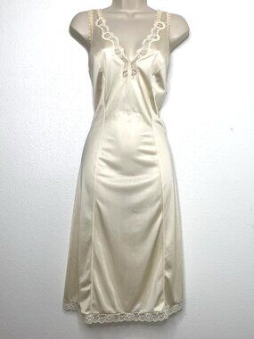 Vtg 50s USA Made JENETTE of CALIFORNIA Buttery Cream Rockabilly Pin-Up SLIP 36